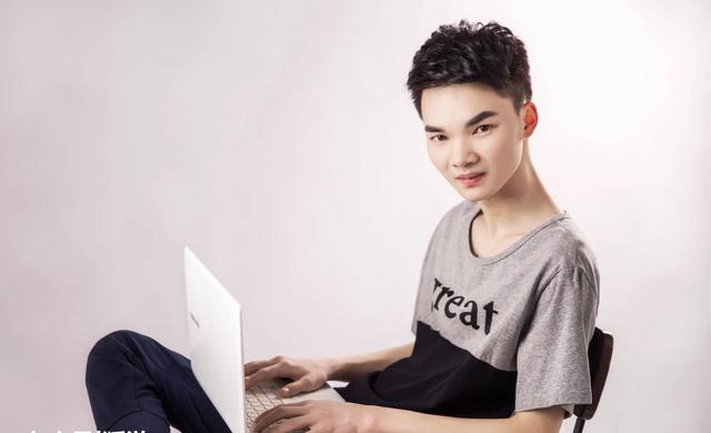 和平精英晚玉抠脚样崛起人气直逼难言网友都是颜值主播