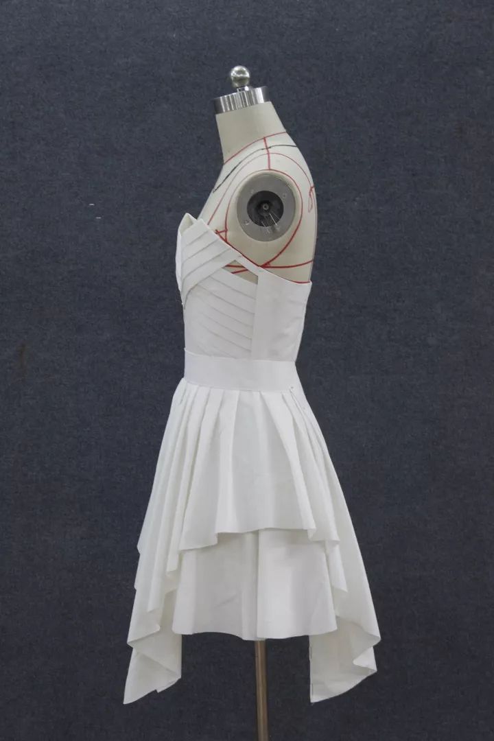 一次看个够创意立体剪裁白坯布服装造型设计