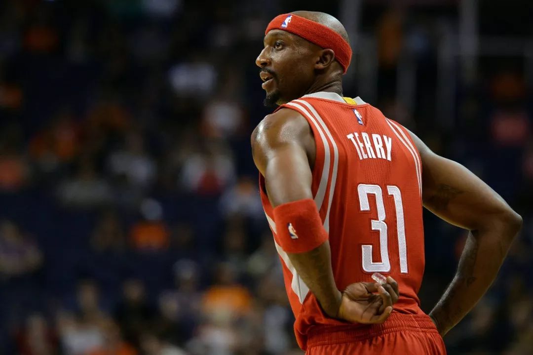 特里:球场上的"喷气机"!