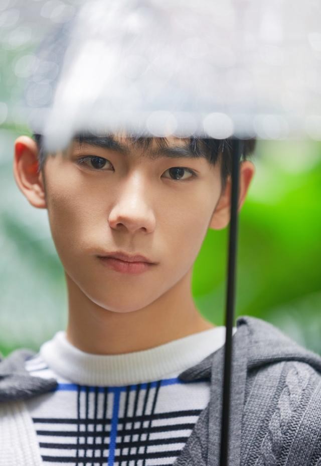 小欢喜的学霸林磊儿戏外竟是个精分少年