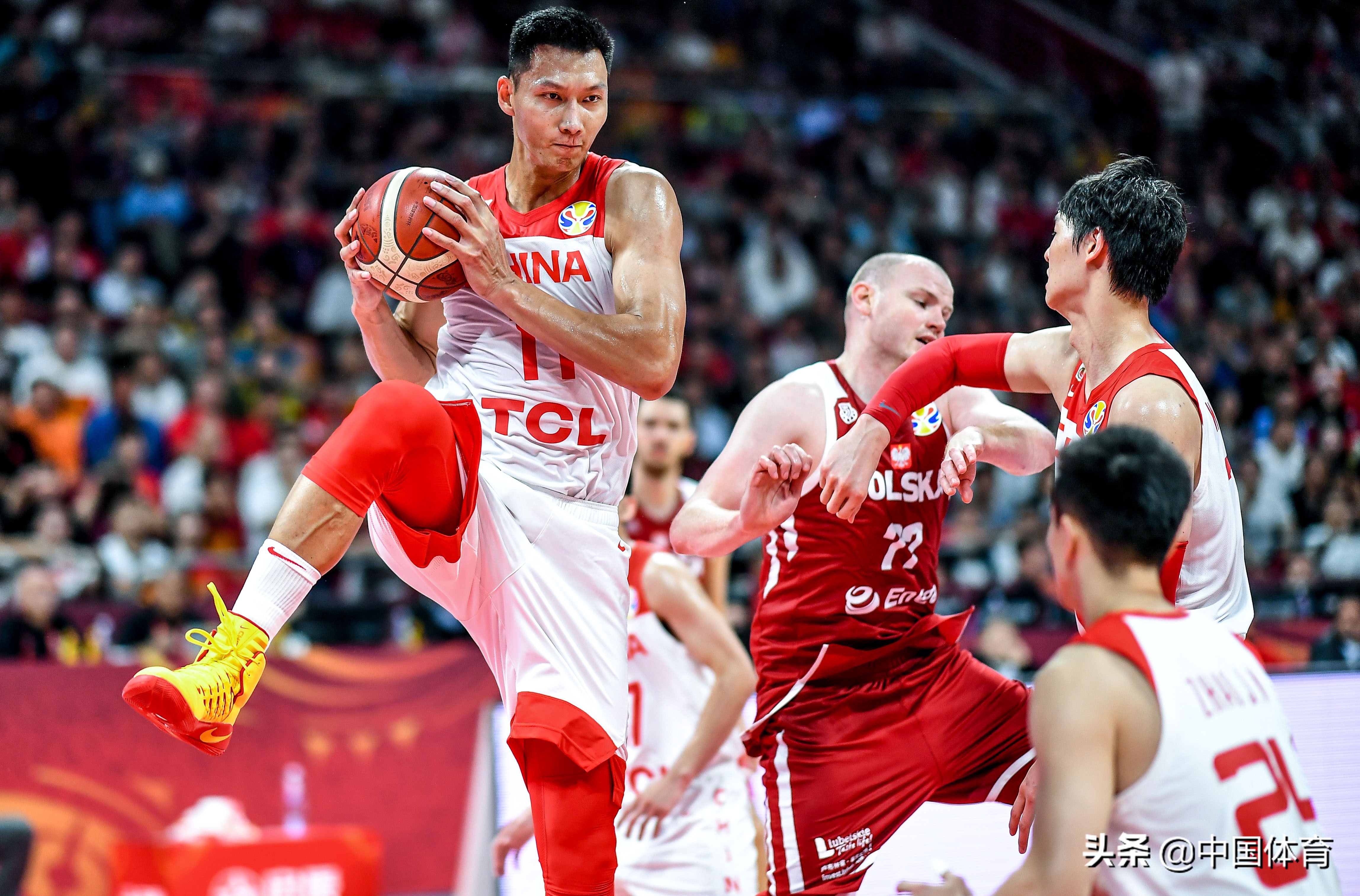 2019男篮世界杯小组赛a组加时赛,中国队76比79惜败波兰队