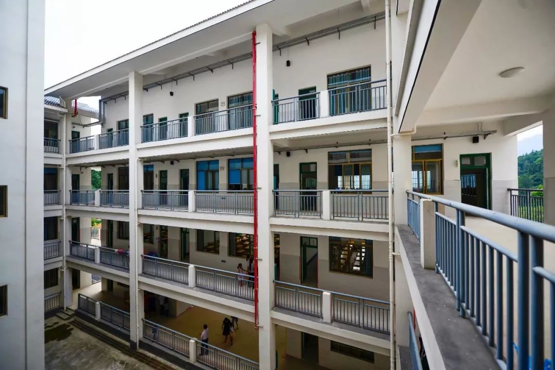 龙胜县城再添一所新学校!