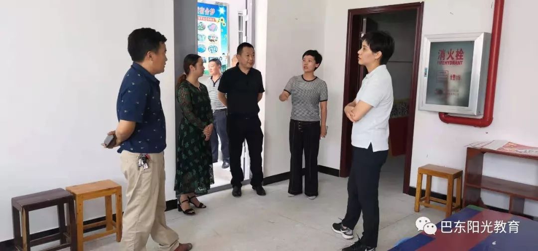 校园新闻牵挂县长郭玲到民办东瀼口阳光小学调研侧记