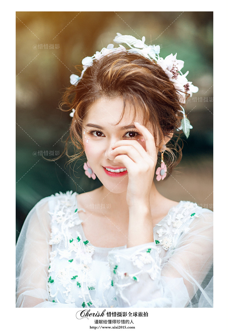 新娘搭配什么样的发型拍韩式婚纱照更好看?