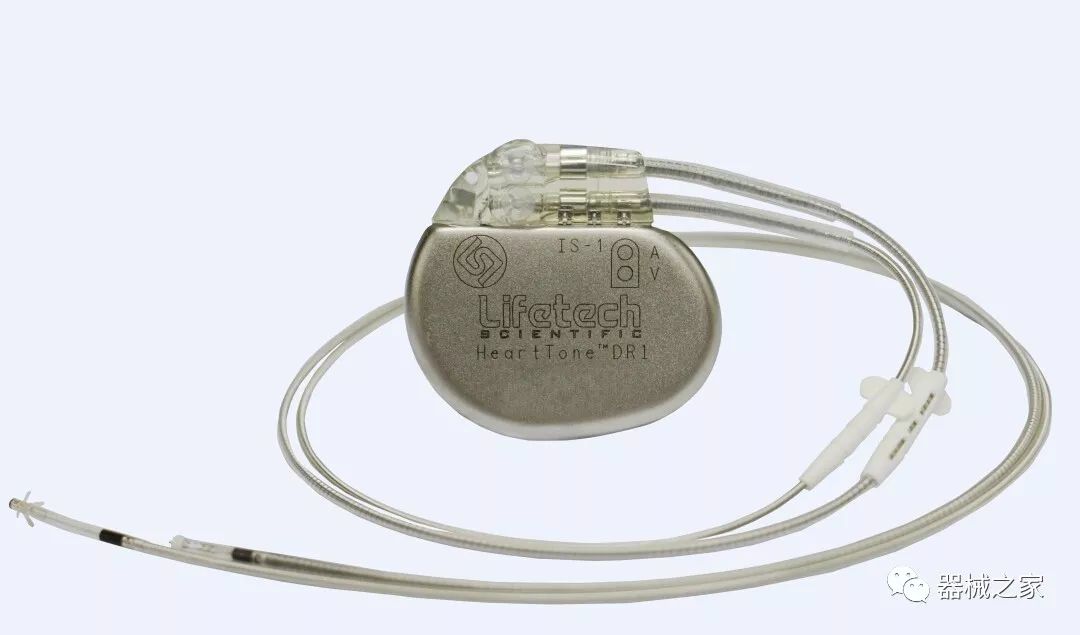 hearttonetm植入式心脏起搏器由植入式脉冲发生器及其附件转矩扳手