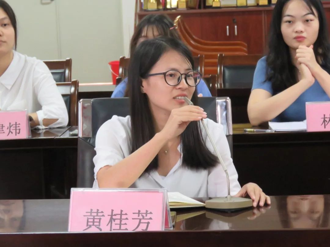 从新开始从心出发中山二中开展2019年新教师培训活动