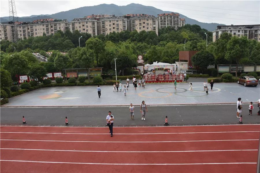 郴州市湘南小学:2019年秋季开学报到纪实