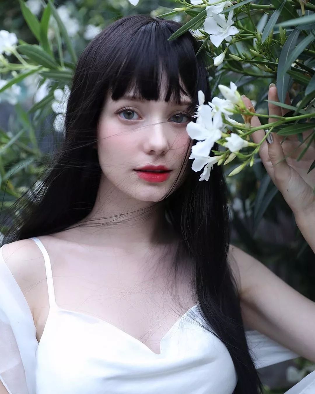 24岁俄罗斯赫本爆红ins一夜圈粉54w网友我又恋爱了