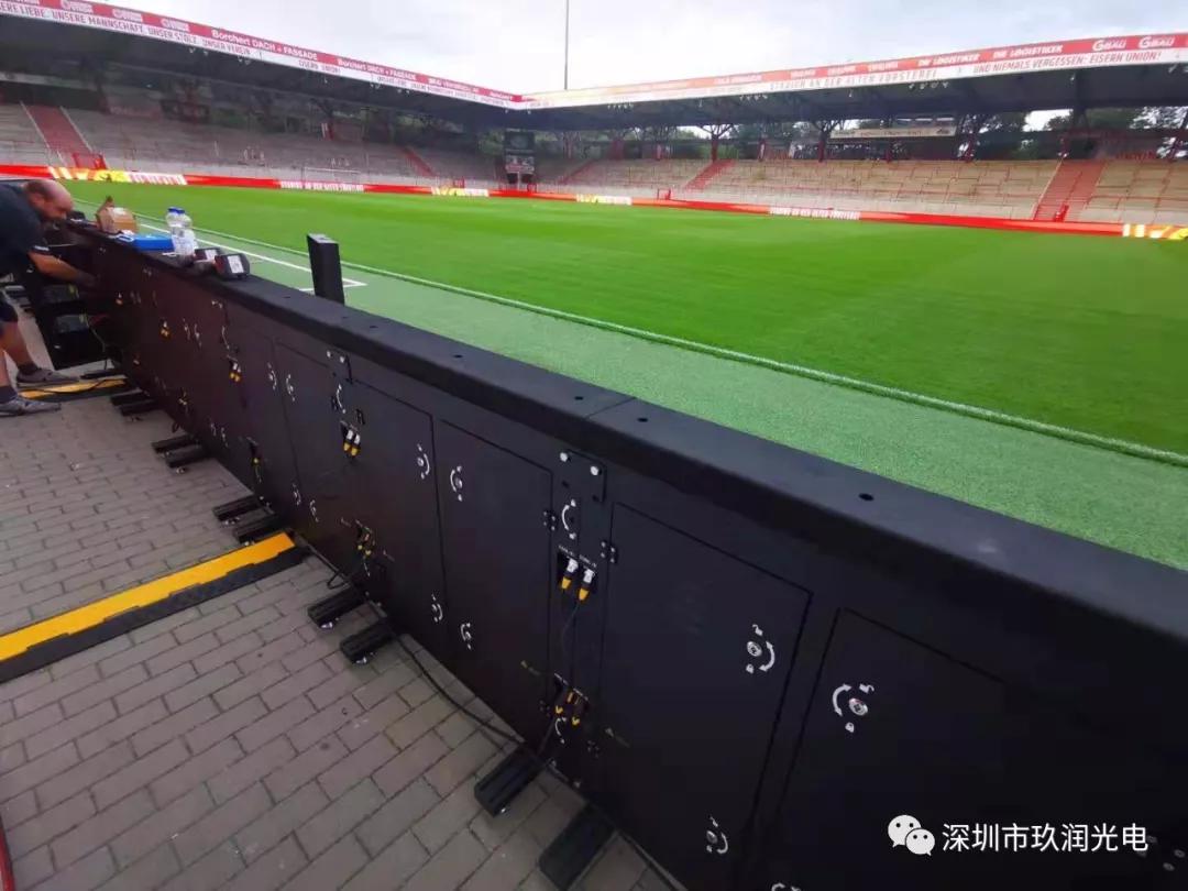玖润新球场屏助力柏林联合迎来德甲历史首胜