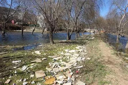 外来物种入侵等原因,中国湿地面积逐年缩减,湿地生态系统已成为受破坏