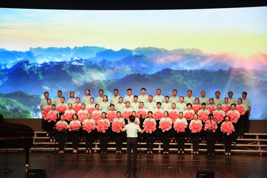 文化之美唱响许昌河南省群星耀中原庆祝新中国成立70周年群众合唱展演