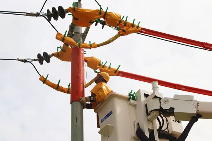 以10千伏带电作业职业(工种)的行业技能等级认证高级工及以上职业资格