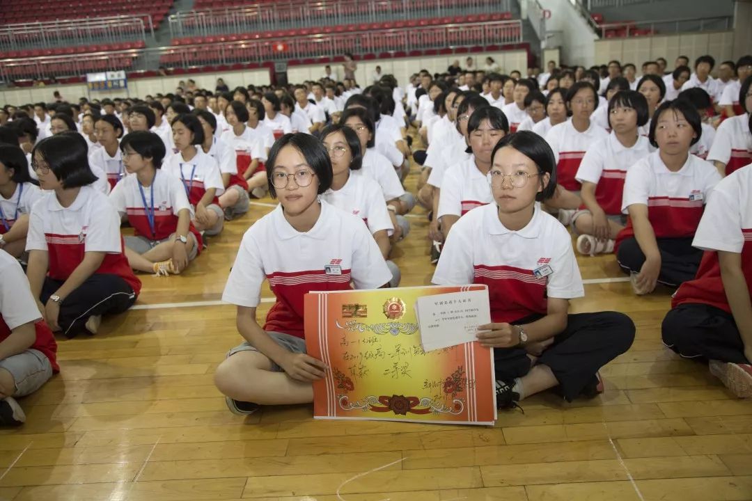 不忘來時路整裝再出發新昌中學教育集團2019級新生軍訓始業教育總結