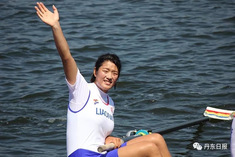 喜报辽宁丹东姑娘崔晓桐获赛艇世界冠军