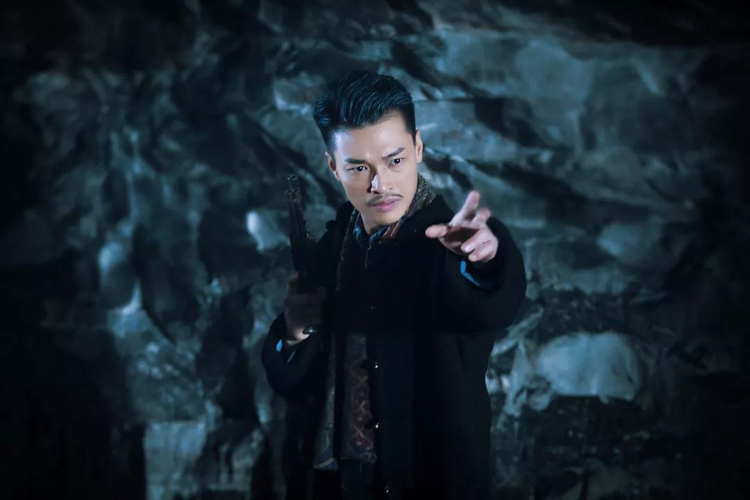 街舞出生地:中国湖南宁远星座:金牛座体重:68公斤身高:177cm职业:演员