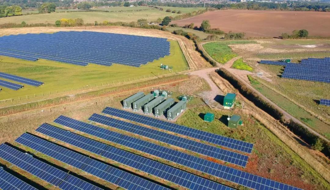 "光伏 "打开不一样的储能_光伏电站