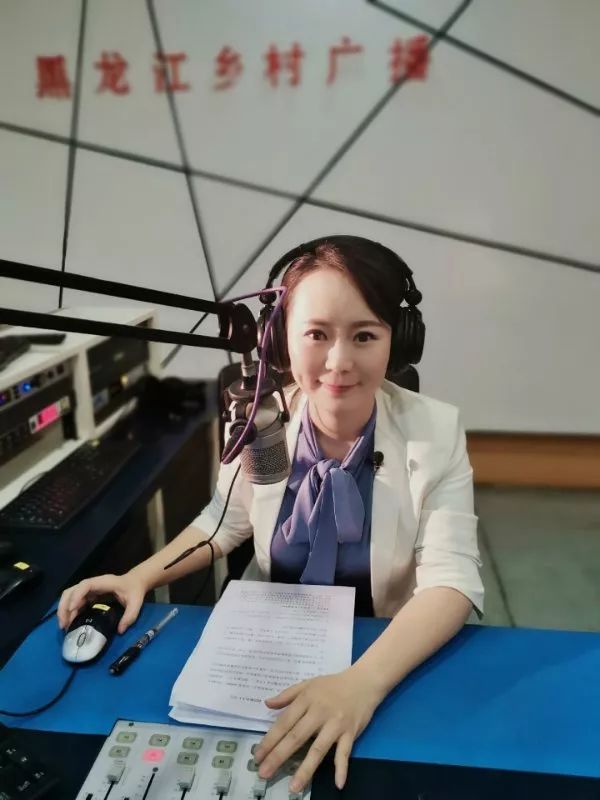 美女主播田妮儿即将闪亮电视荧屏倾力打造省内最权威惠农服务平台