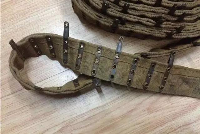 中美俄三国的机枪弹链,各有差别,中国的最经济实惠