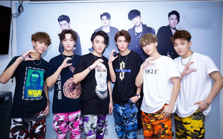 罗志祥为增加团队凝聚力亲自带创造力组团旅游! 网友: 中国好老板