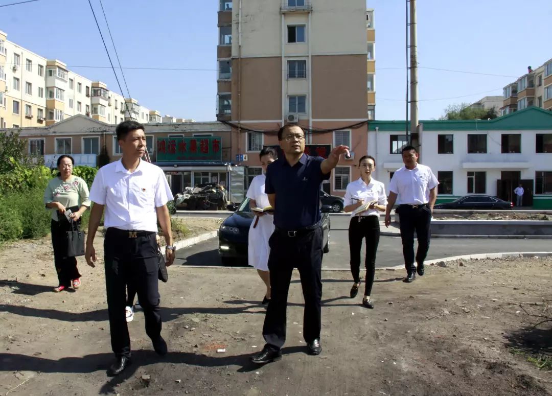 刘彦鸿强调,工人村街道地处海州西南,大多是老旧小