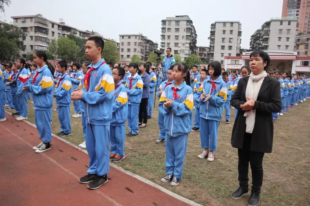 四川农业大学梁佳欣图片