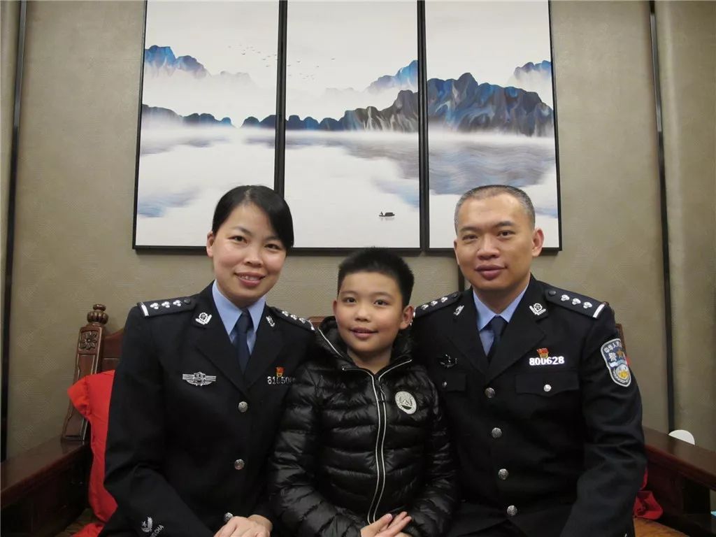 林硕,肖娜丽家庭35.赖小华,高君容家庭36.方敏,黄贻诚家庭37.