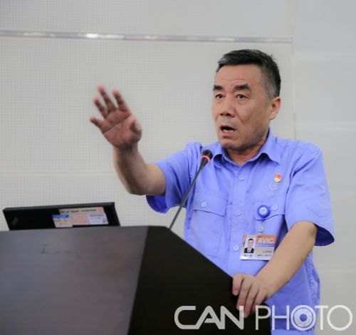 公司党委书记,董事长韩一楚等公司