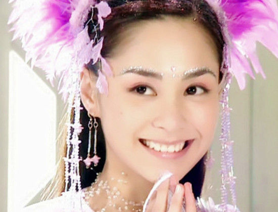 她的"仙乐"和"程灵素",又或是在《齐天大圣孙悟空》里的"紫薇仙子"