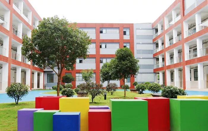 李典滨江小学新校园正式揭牌