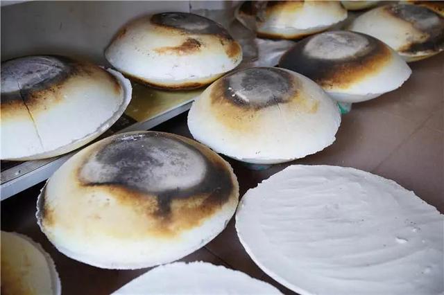 禄丰黑井盐姚安秘制套肠,为滇中一绝,吃一口回味无穷.