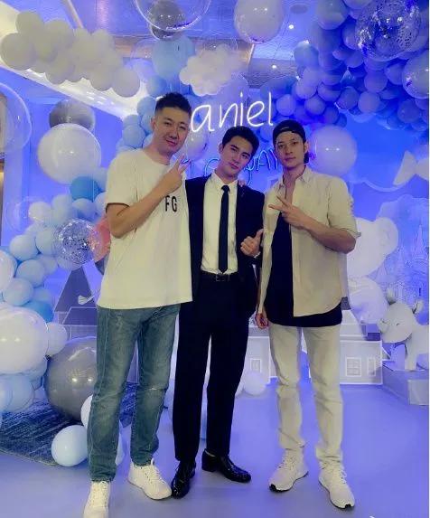 姜潮麦迪娜儿子百日宴小帅哥正面曝光麦迪娜产后身材恢复成少女