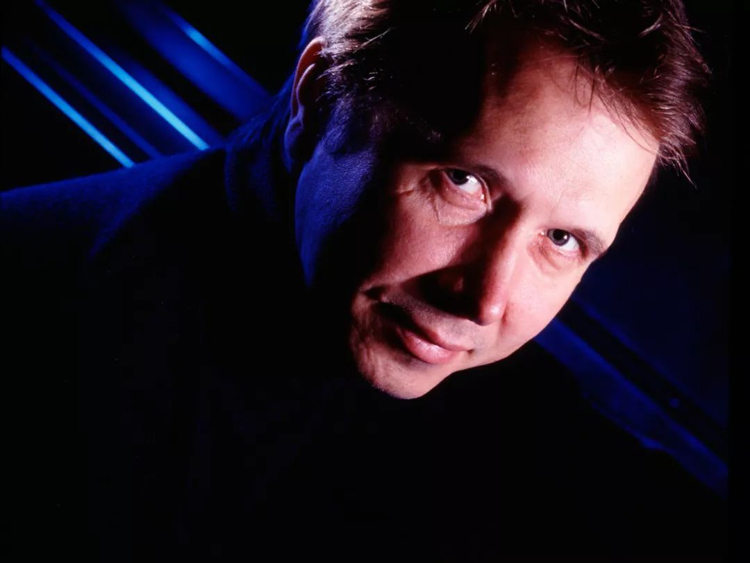 当之无愧的当代最杰出的钢琴家之一普神再临深圳岂容错过