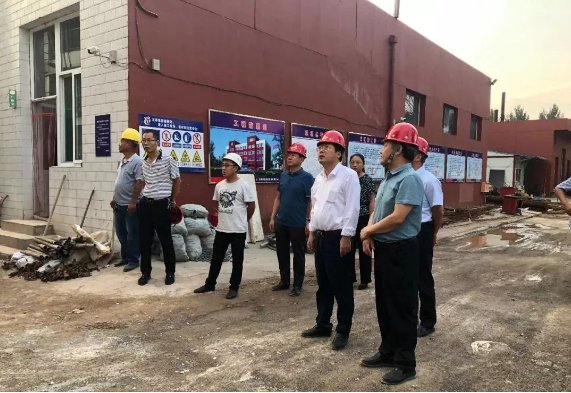 市政府党组成员,教科局局长鹿人杰,市政府党组成员,办公室主任冀鹏俊