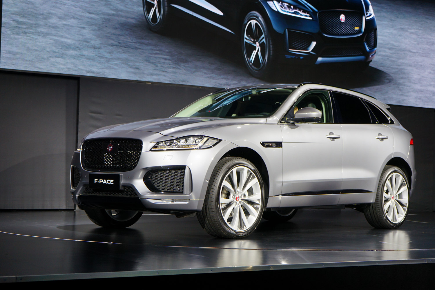 2020款捷豹f-pace正式上市 售47.58-78.78万元_搜狐汽车_搜狐网