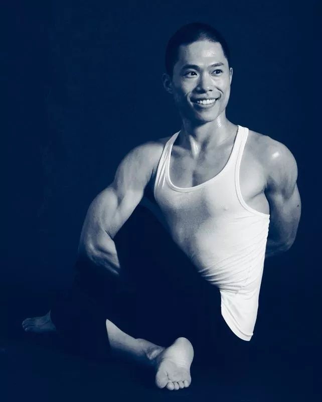 任劲松sean ren国内流瑜伽最具代表性和资历导师授课导师"愿流瑜伽