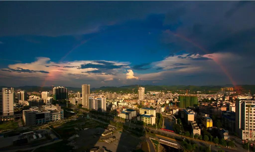 刚刚,一大批人离开了吉首!从此以后