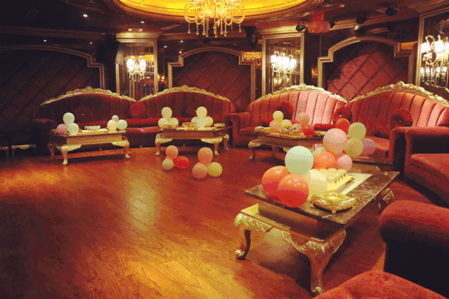 西昌市美丽阳光内芷兰会ktv0834-3333666预定电话:18:30—03:00营业