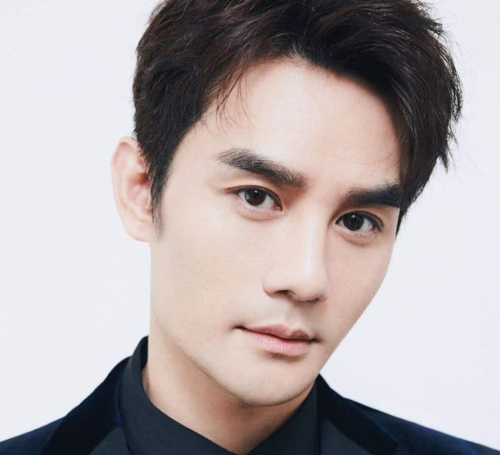 有胡子的王凯长啥样惊到我了