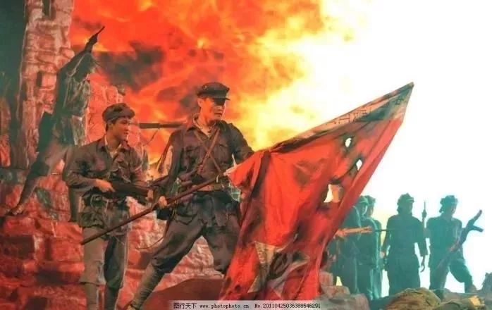 中华民族的愤慨悲歌你还记得吗那首《在太行山上》"敌人从哪里进攻