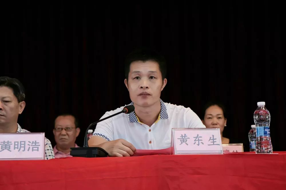 我校2019新生军训总结大会隆重举行