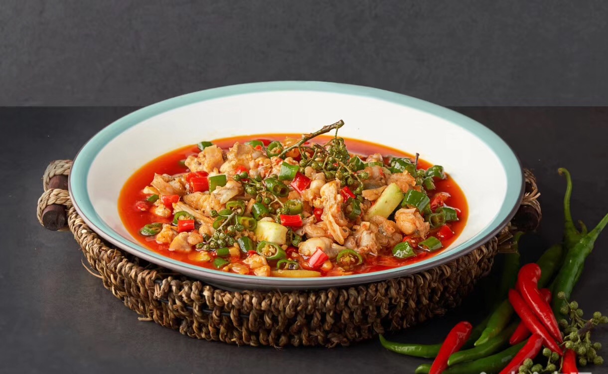 第395场美食美酒交流品鉴活动渔夫人藤椒肥肠鱼