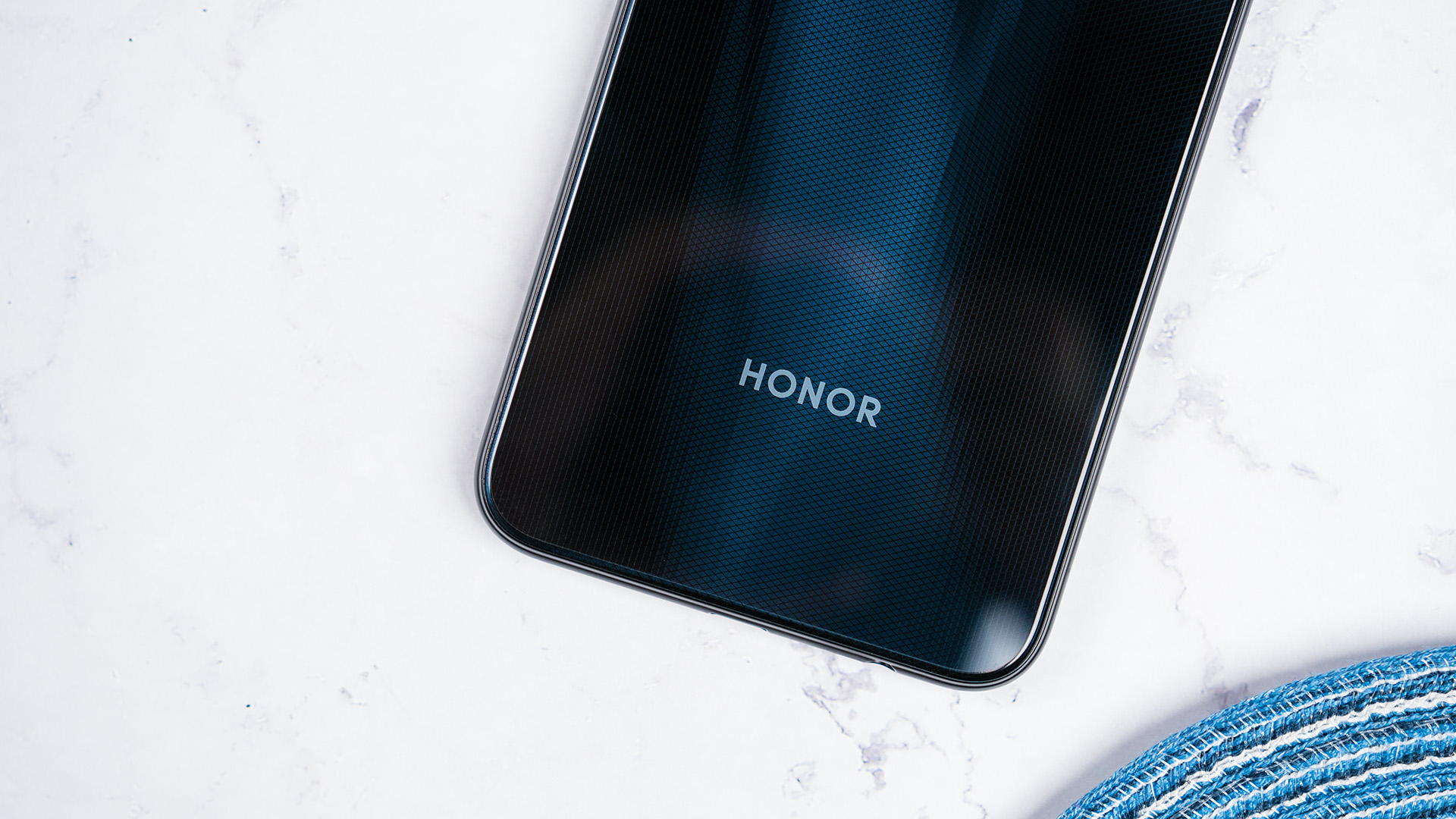 麒麟710f魅眼屏4800万三摄千元售价荣耀play3图赏