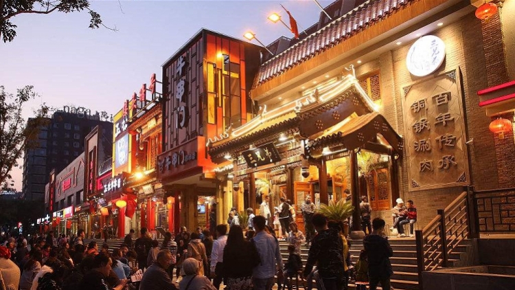 北京雍和宫大街全新亮相美街美景美食将成新网红景点