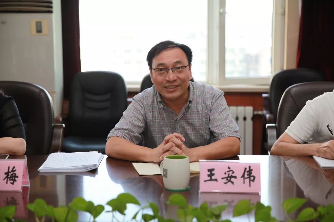 市科技局领导来我院调研