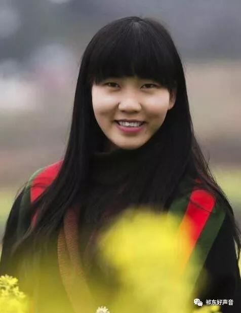 周依蓓争做好网民打造正能量朋友圈