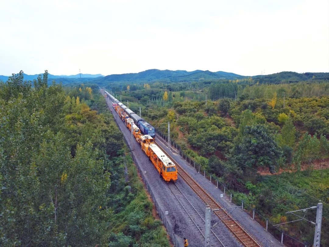 站段资讯2019年焦柳京九线二阶段集中修正式拉开序幕