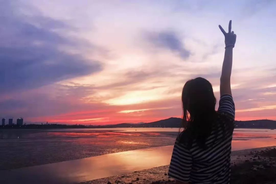 今晚烟台晚霞又双叒叕刷屏了