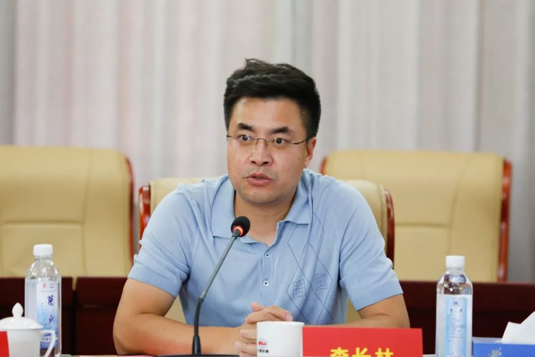 1李长林表示,北京轰隆隆技术有限公司是中国领先的一站式智能施工机械