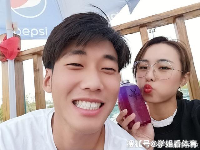 从王蔷最近几个月的社交媒体动态来看,她与周歆牧的分手大概是发生在7