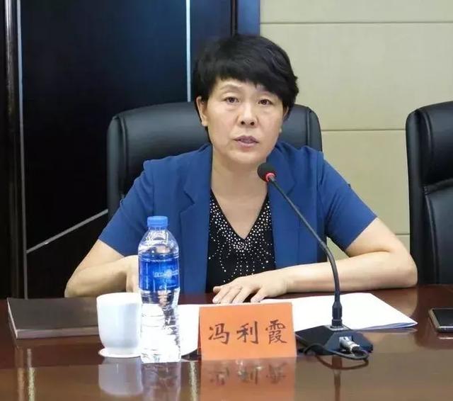 区委书记冯利霞代表卫滨区作表态发言,她表示卫滨区将以省政协办公厅